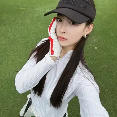 夏彤